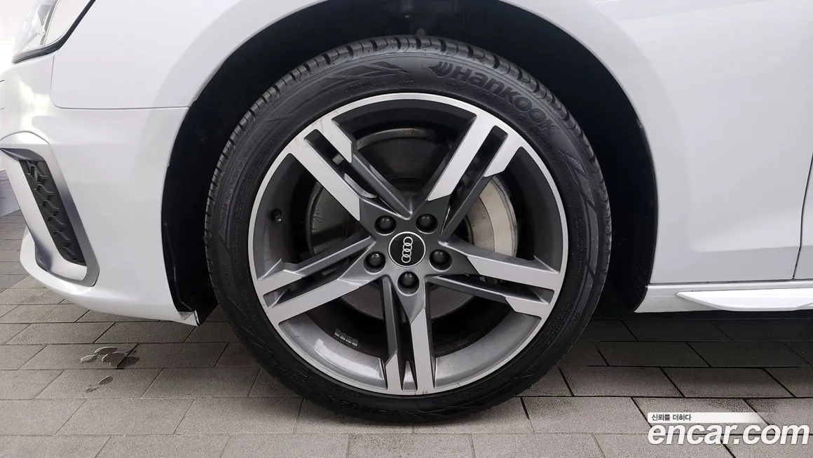 Audi A4 2021 из KR, фото 5