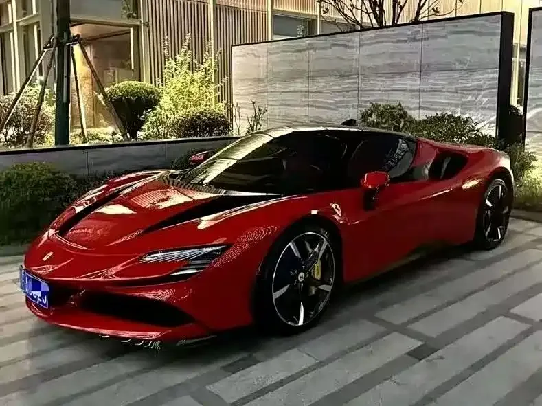 Ferrari SF90 — фото 1
