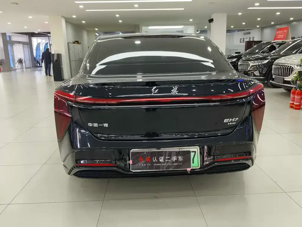 Hongqi EH7 — фото 4