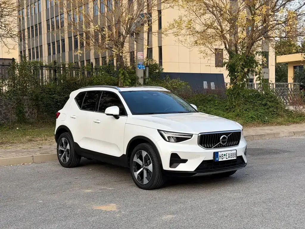Volvo XC40 2022 из CN, фото 3