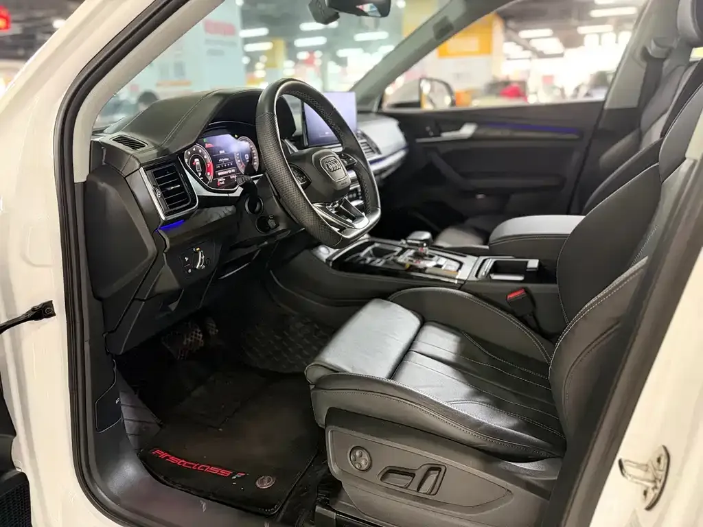 Audi Q5L 2021 из CN, фото 3