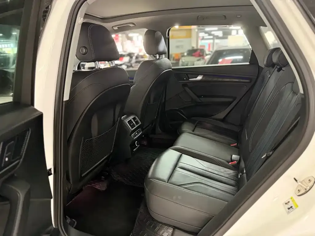 Audi Q5L 2021 из CN, фото 7