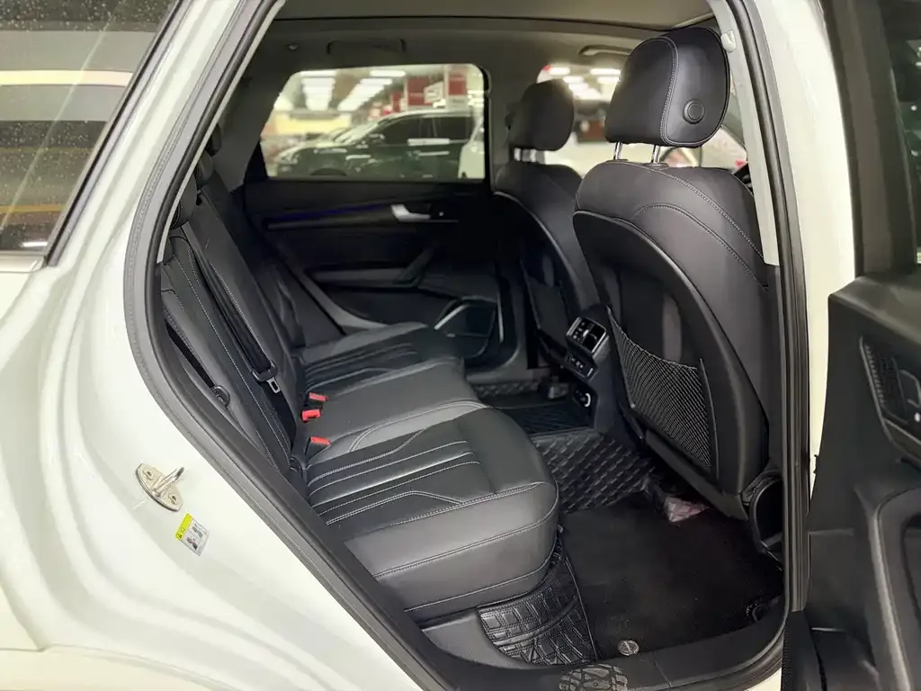 Audi Q5L 2021 из CN, фото 8