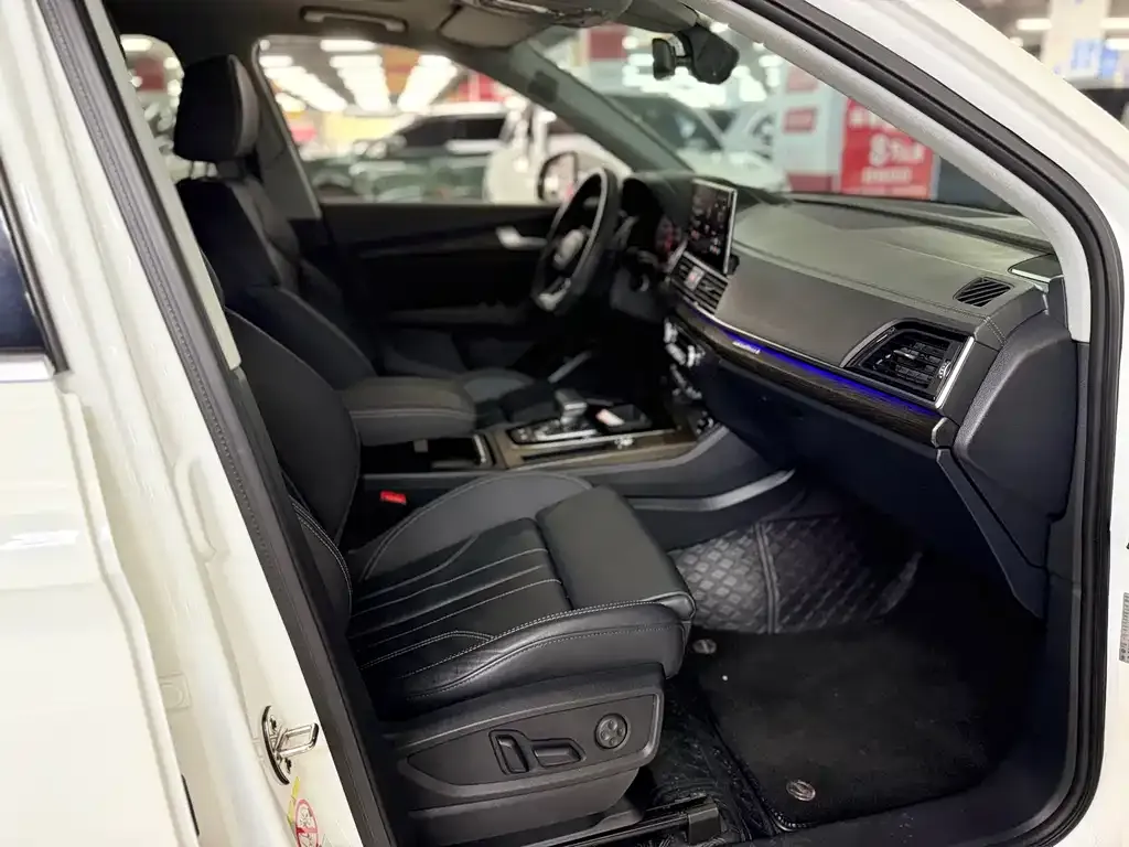 Audi Q5L 2021 из CN, фото 9
