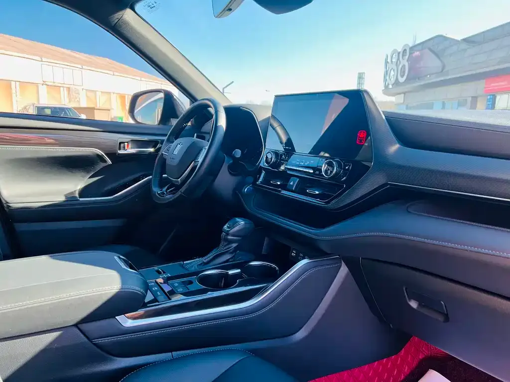 Toyota Crown Kluger 2021 из CN, фото 8