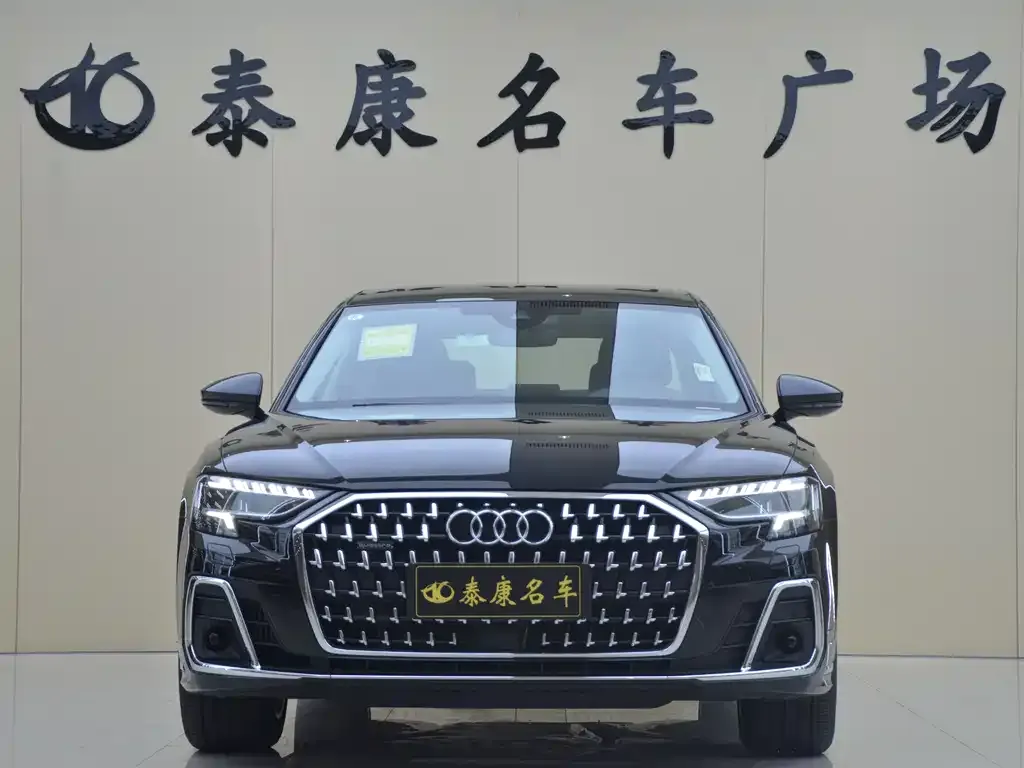 Audi A8 — фото 2