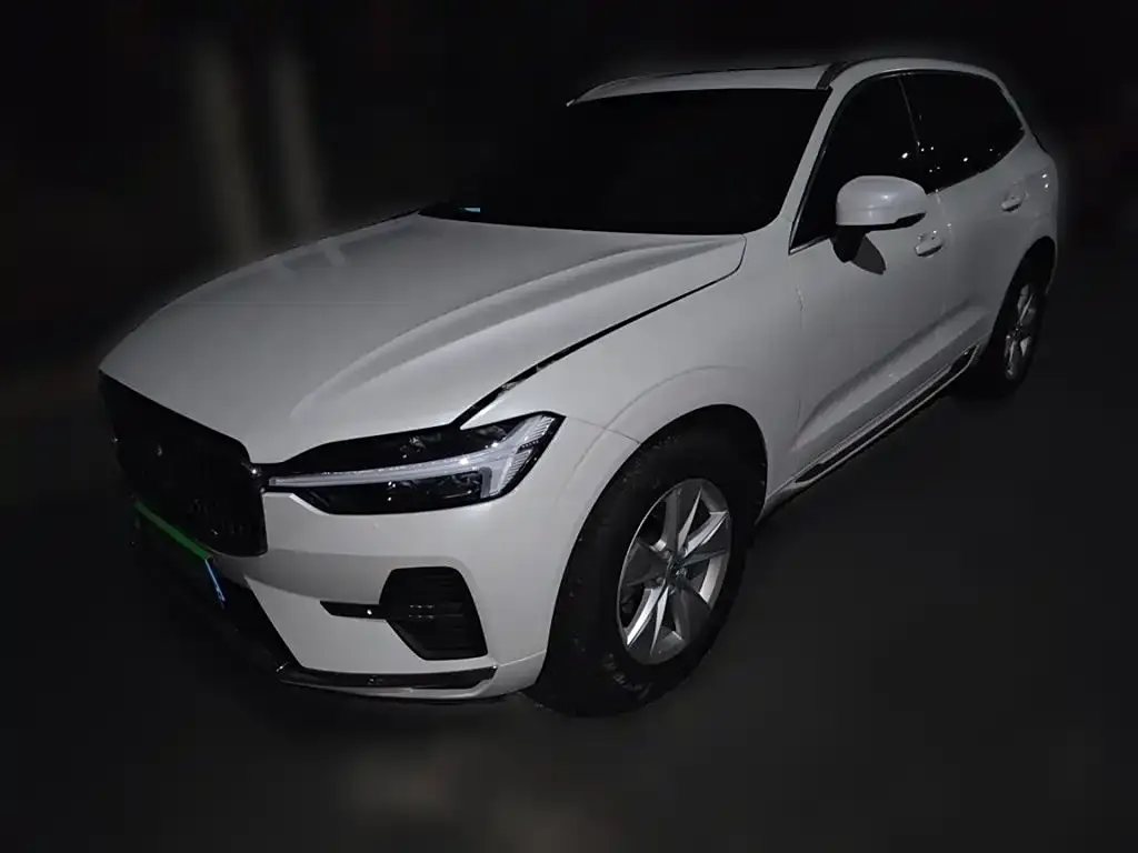 Volvo XC60 2022 из CN, фото 1