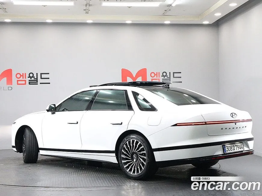Hyundai Grandeur — фото 10