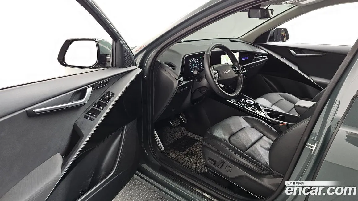 Kia Niro — фото 10