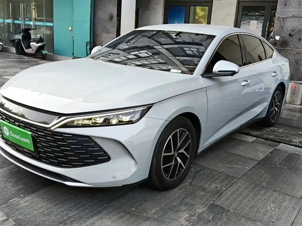 BYD Qin L — фото 1