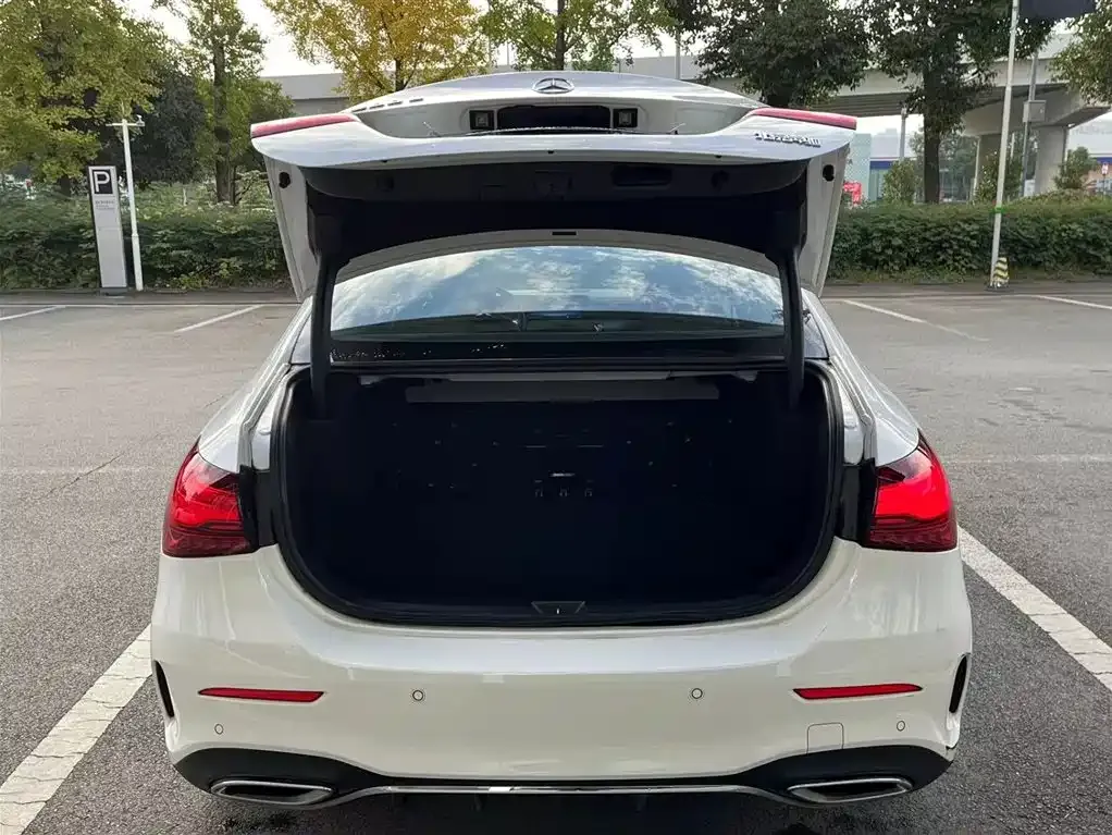 Mercedes-Benz A-Class 2023 из CN, фото 10