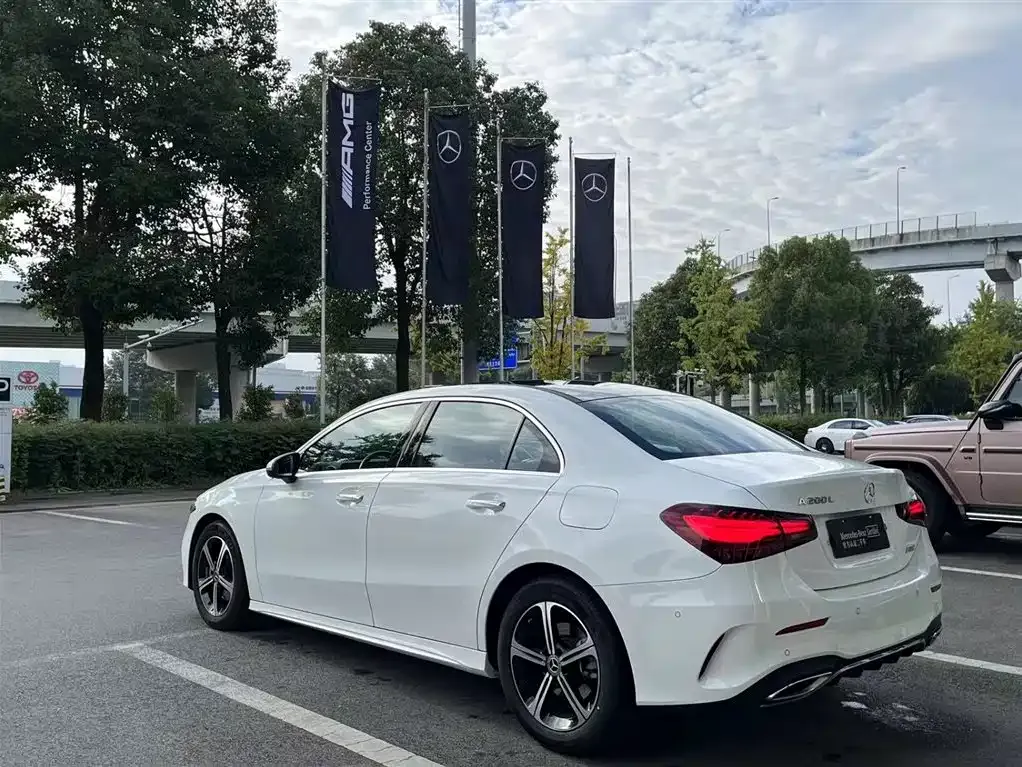 Mercedes-Benz A-Class 2023 из CN, фото 7