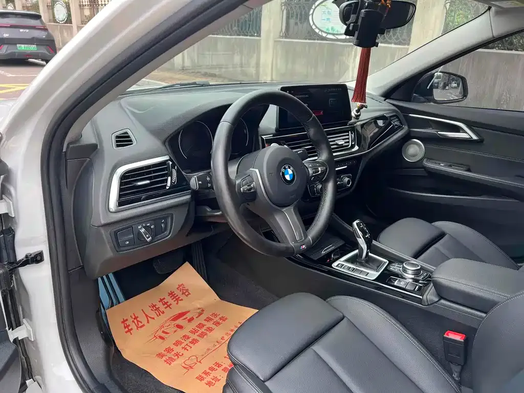 BMW 1 Series 2021 из CN, фото 8