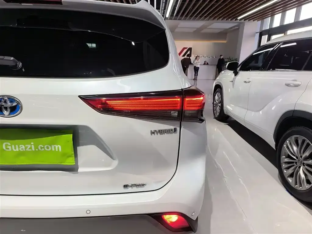 Toyota Highlander 2022 из CN, фото 8