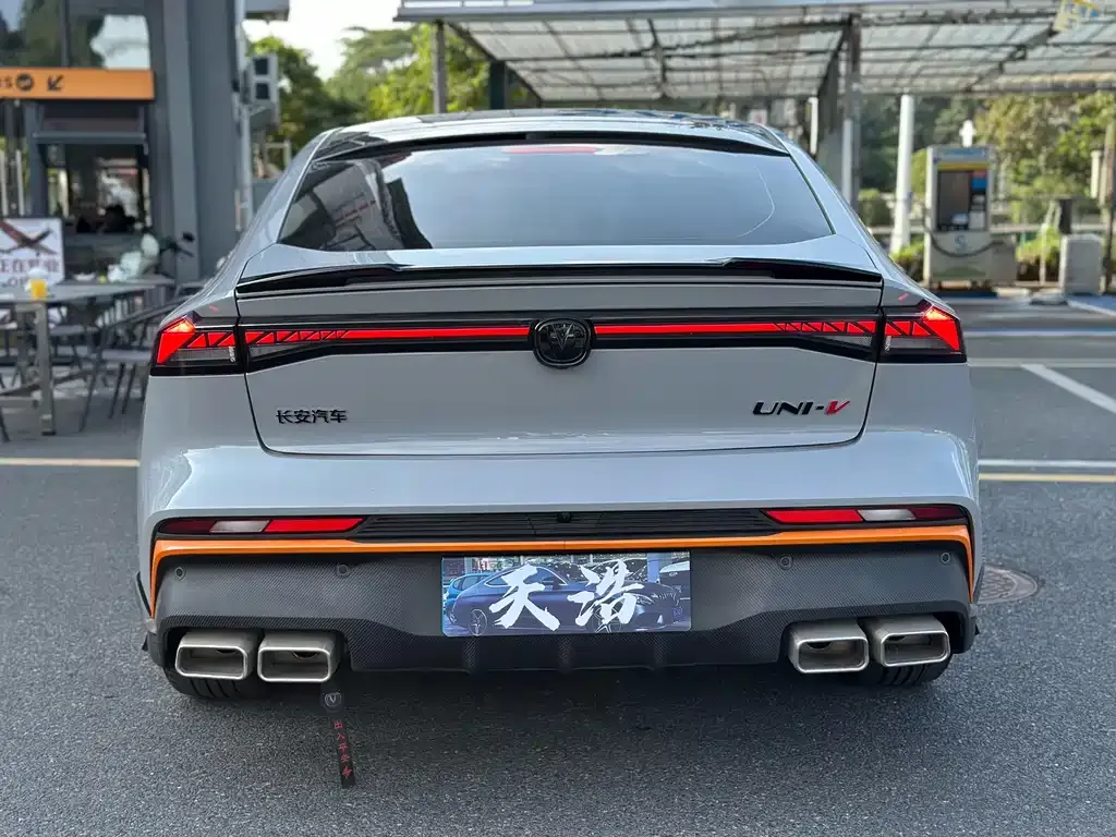 Changan UNI-V 2024 из CN, фото 5