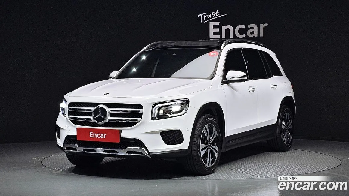 Mercedes-Benz GLB-Class — фото 1