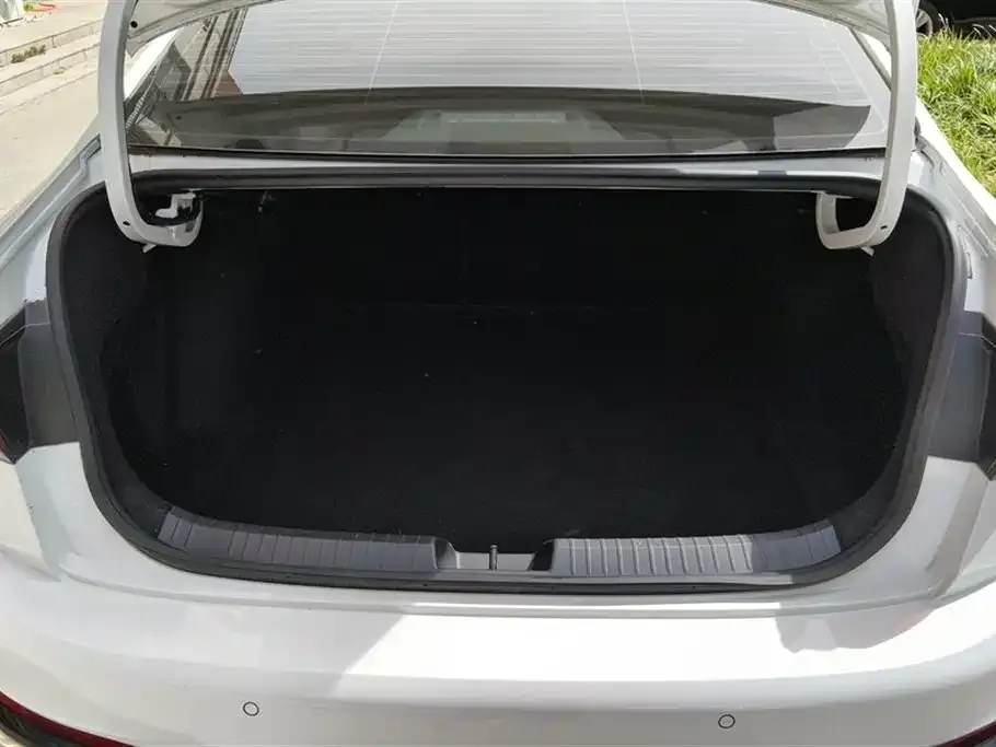 Volkswagen Sagitar 2023 из CN, фото 4