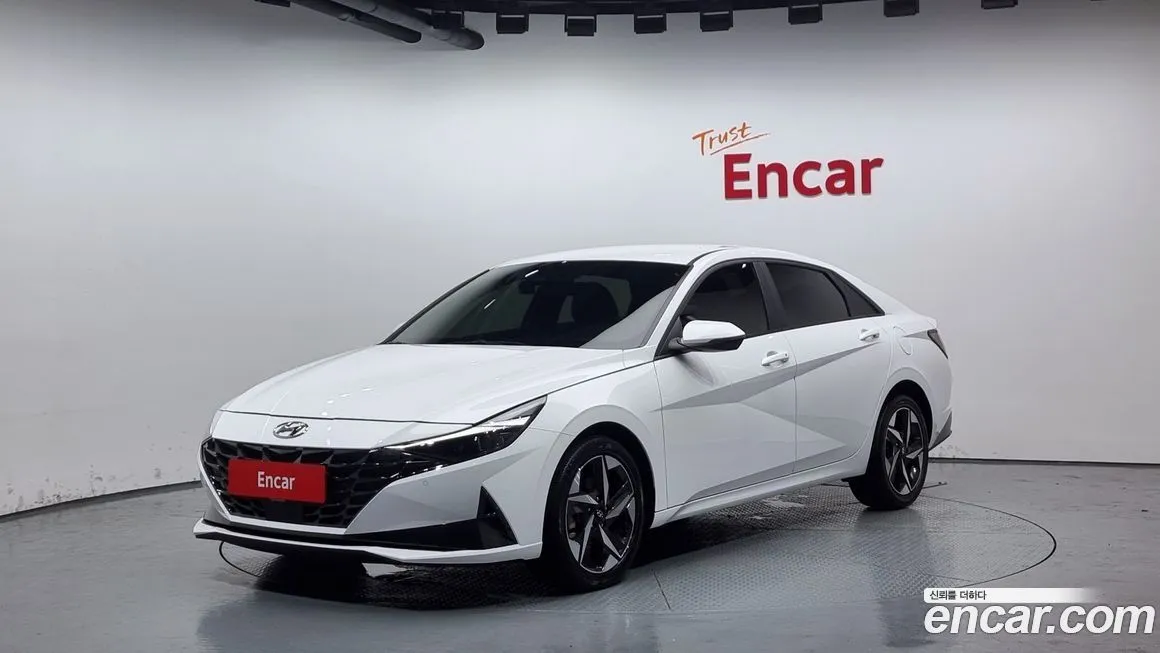 Hyundai AVANTE 2023 из KR, фото 1