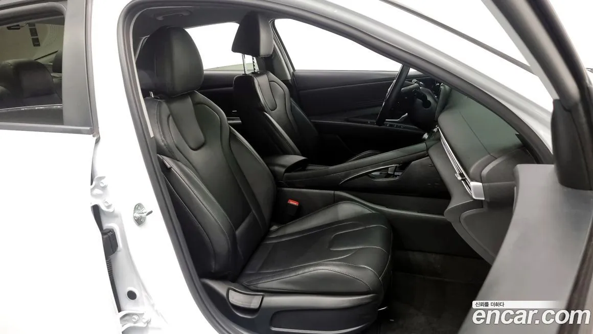 Hyundai AVANTE 2023 из KR, фото 10