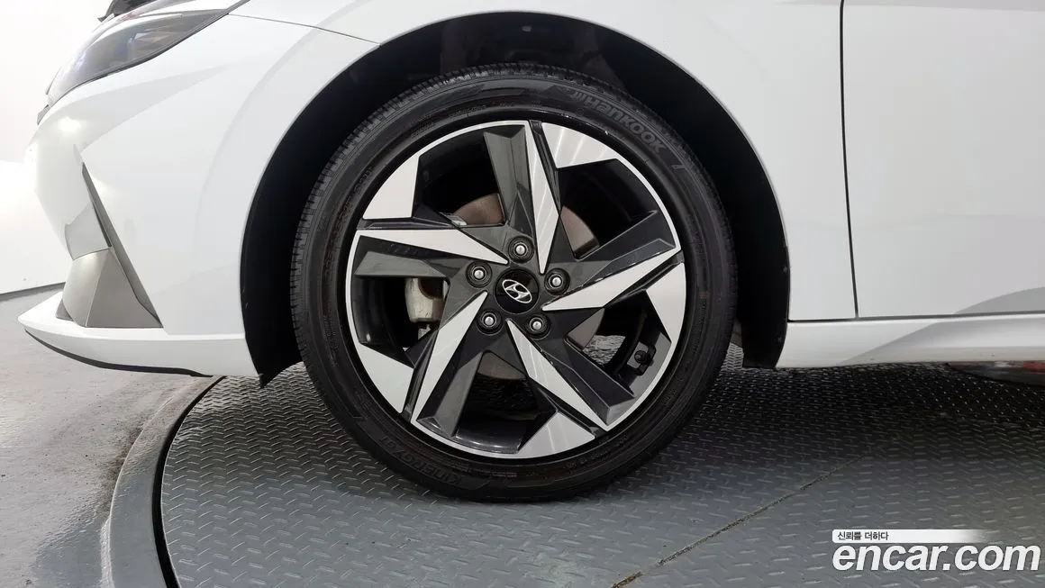 Hyundai AVANTE 2023 из KR, фото 5