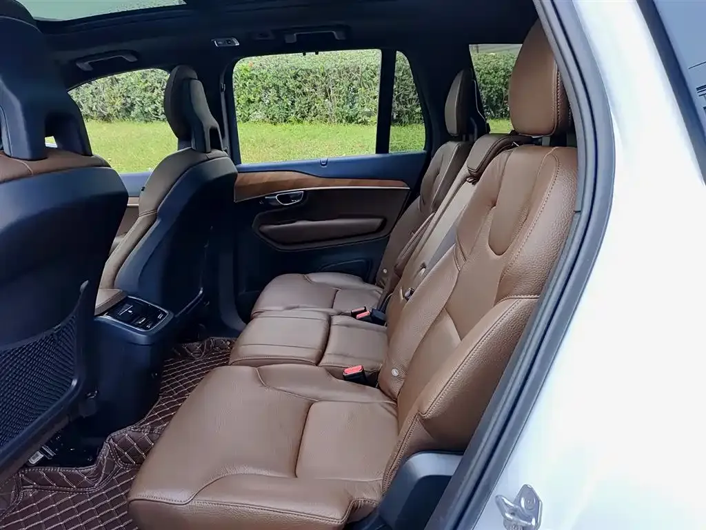 Volvo XC90 2021 из CN, фото 7