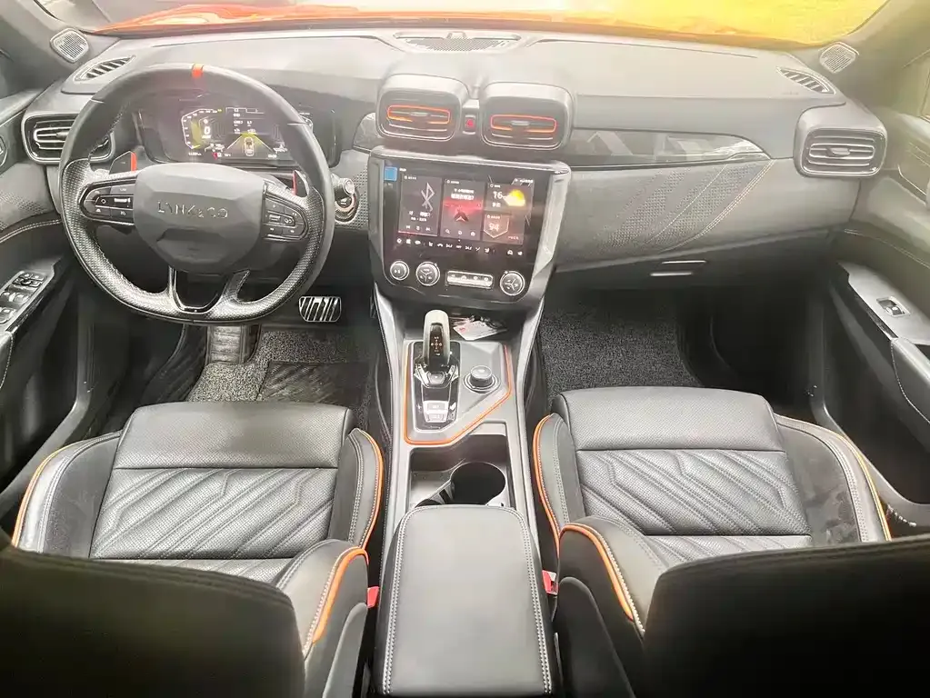 Lynk & Co 02 Hatchback 2022 из CN, фото 5