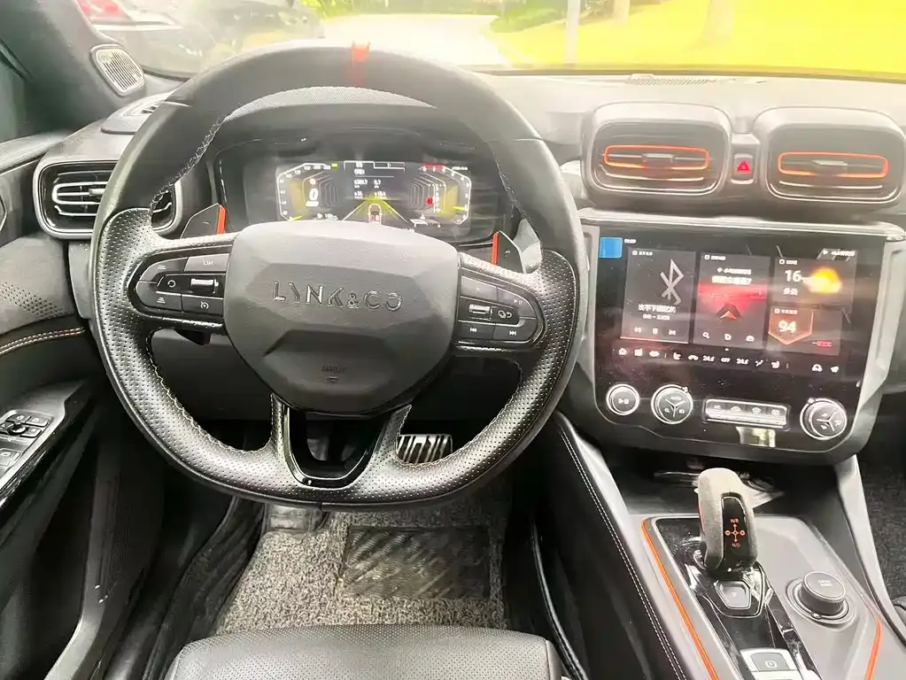 Lynk & Co 02 Hatchback 2022 из CN, фото 6