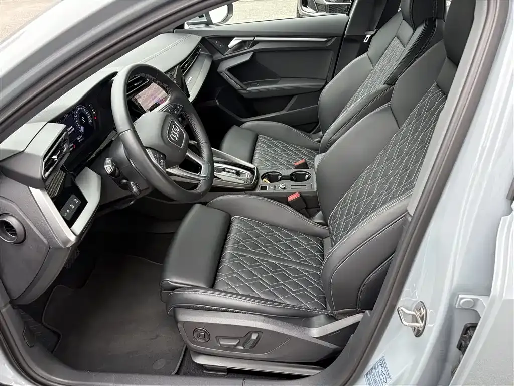 Audi A3 2024 из CN, фото 7