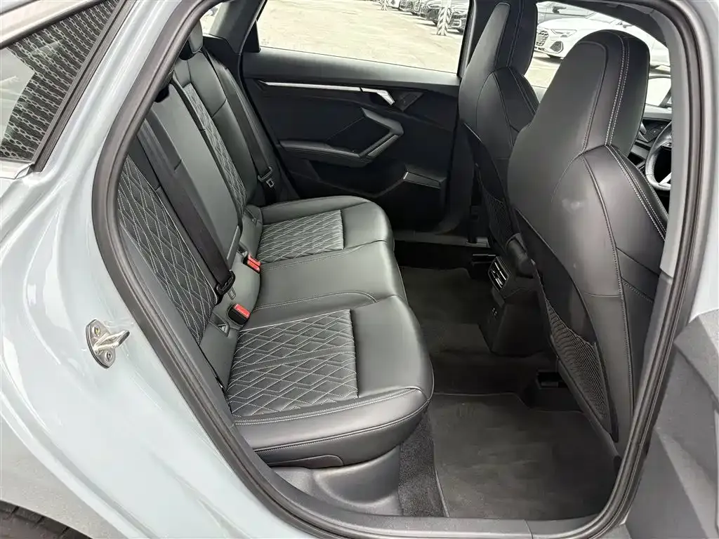 Audi A3 2024 из CN, фото 9