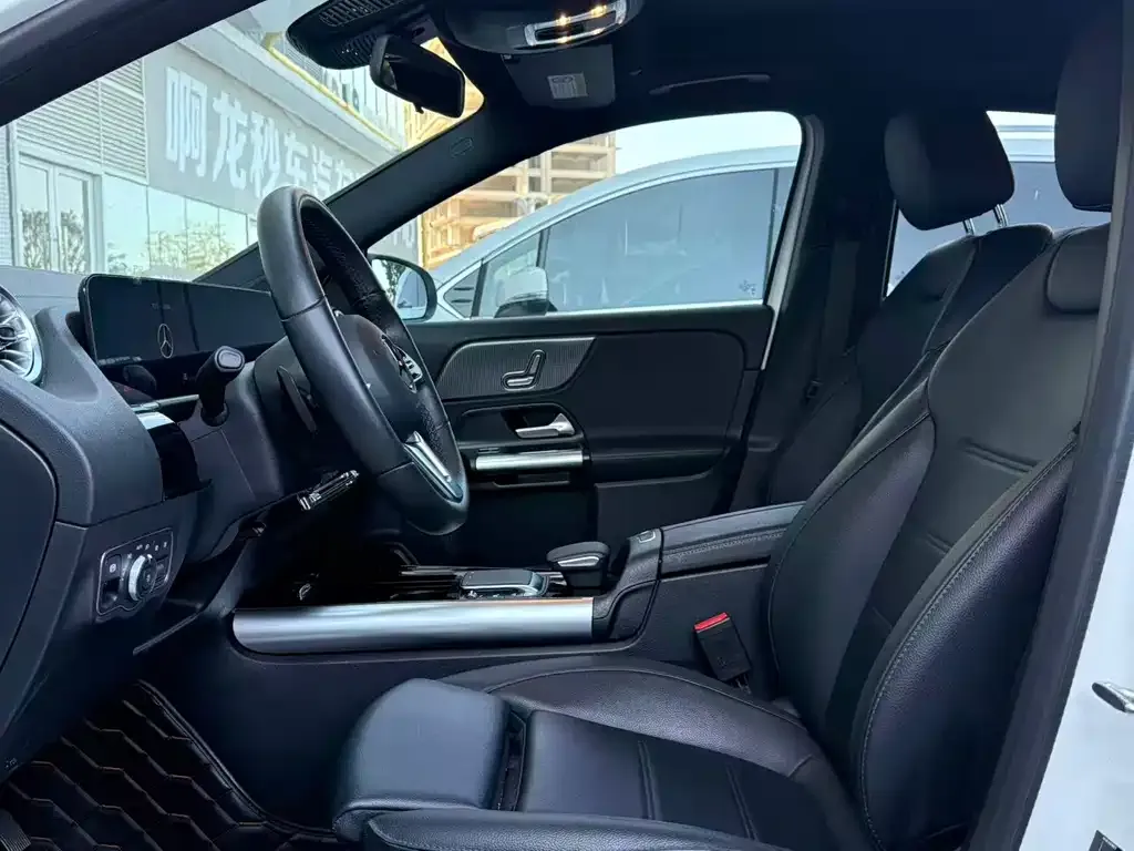 Mercedes-Benz GLA 2023 из CN, фото 4