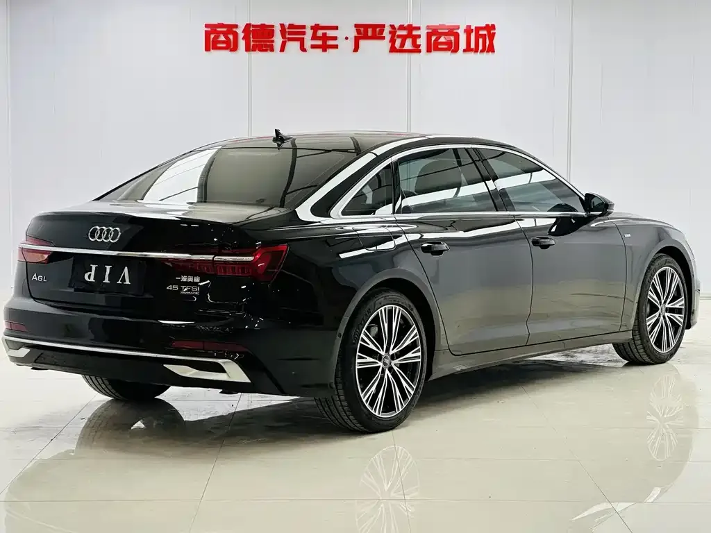 Audi A6L 2023 из CN, фото 2