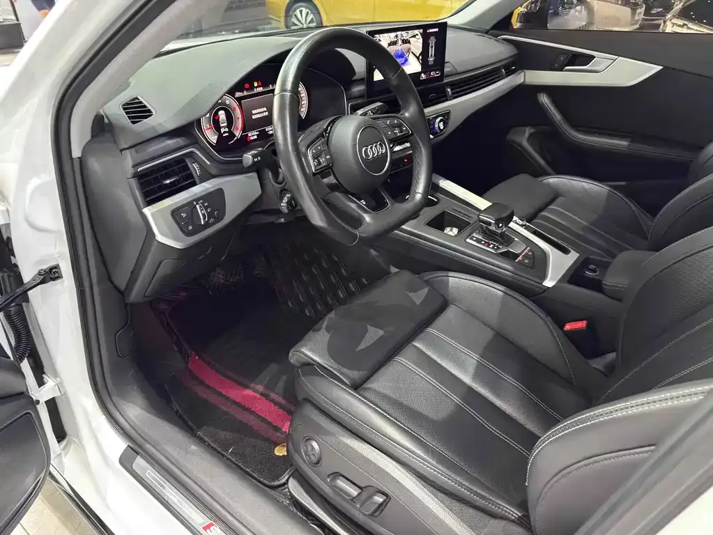 Audi A4L 2022 из CN, фото 9