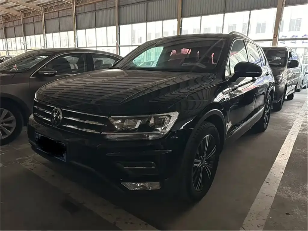 Volkswagen Tiguan L 2021 из CN, фото 1