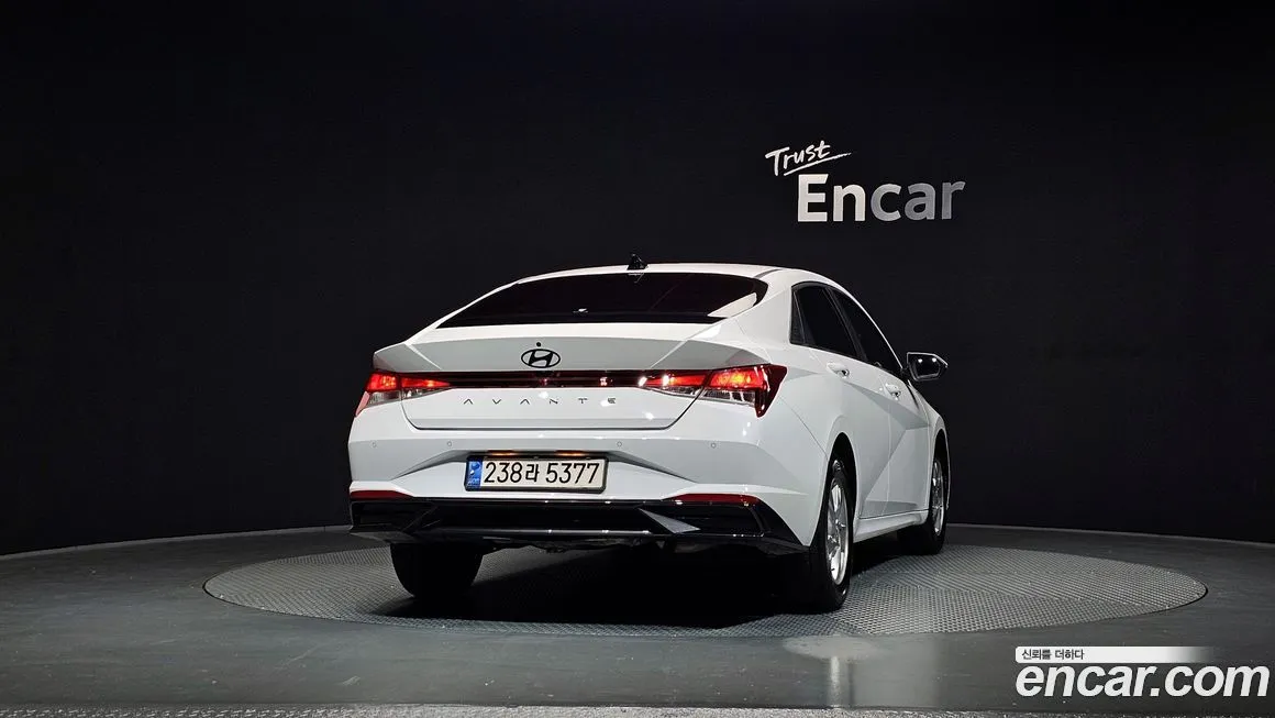 Hyundai AVANTE — фото 4