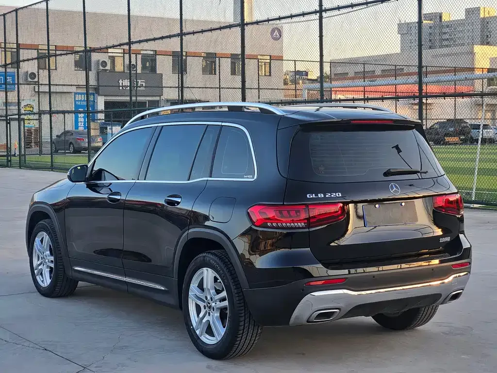 Mercedes-Benz GLB 2023 из CN, фото 4