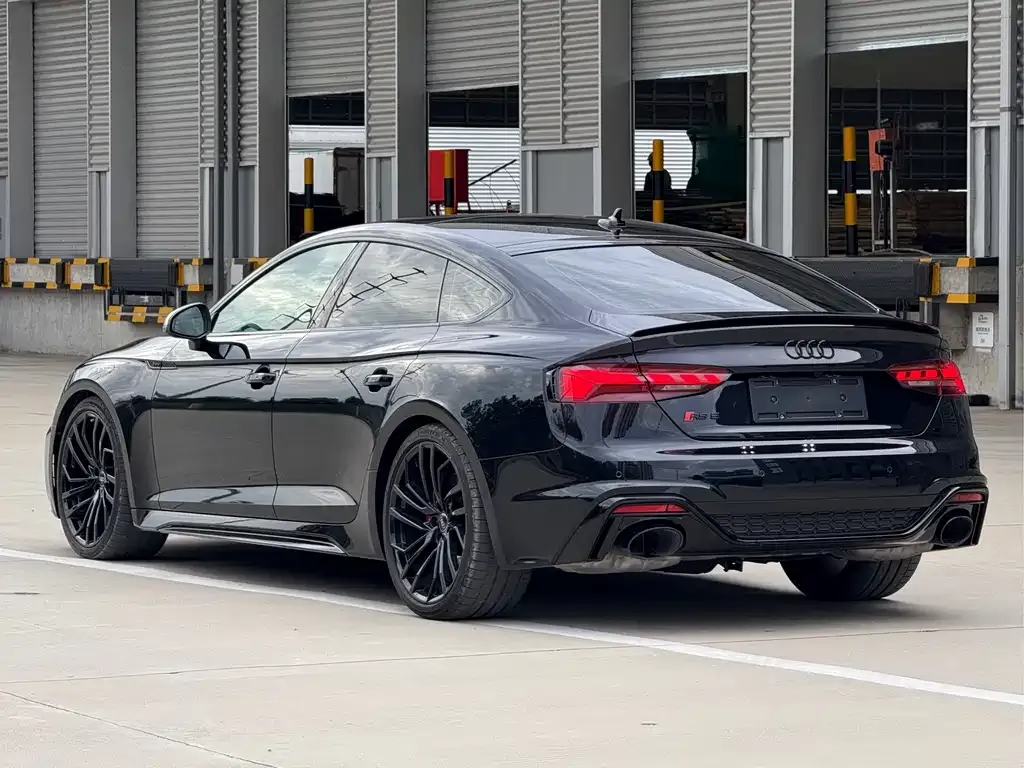 Audi RS 5 2023 из CN, фото 4