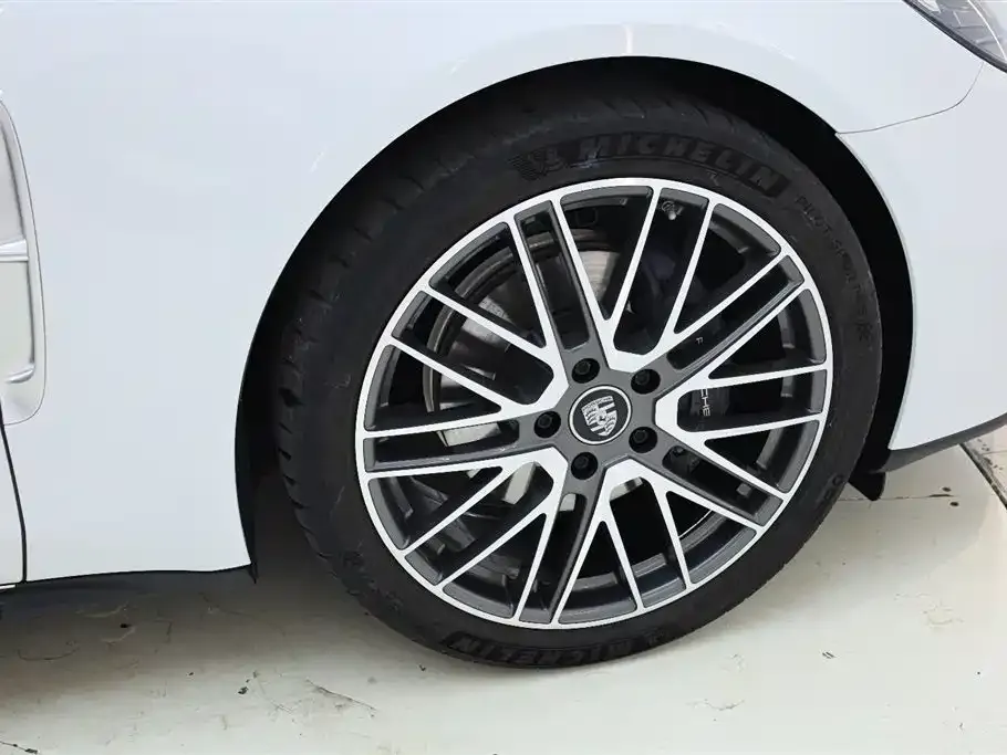 Porsche Panamera 2023 из CN, фото 10