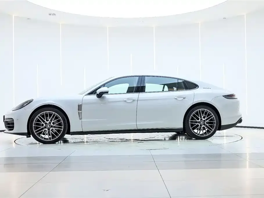 Porsche Panamera 2023 из CN, фото 2