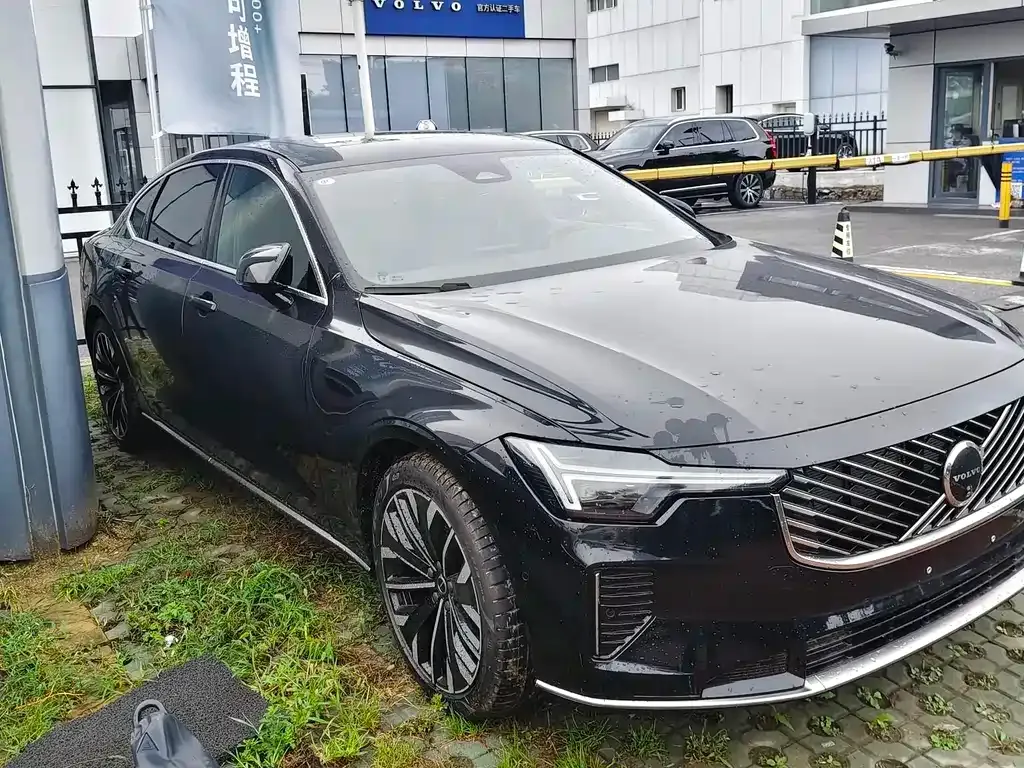 Volvo S90 2025 из CN, фото 6