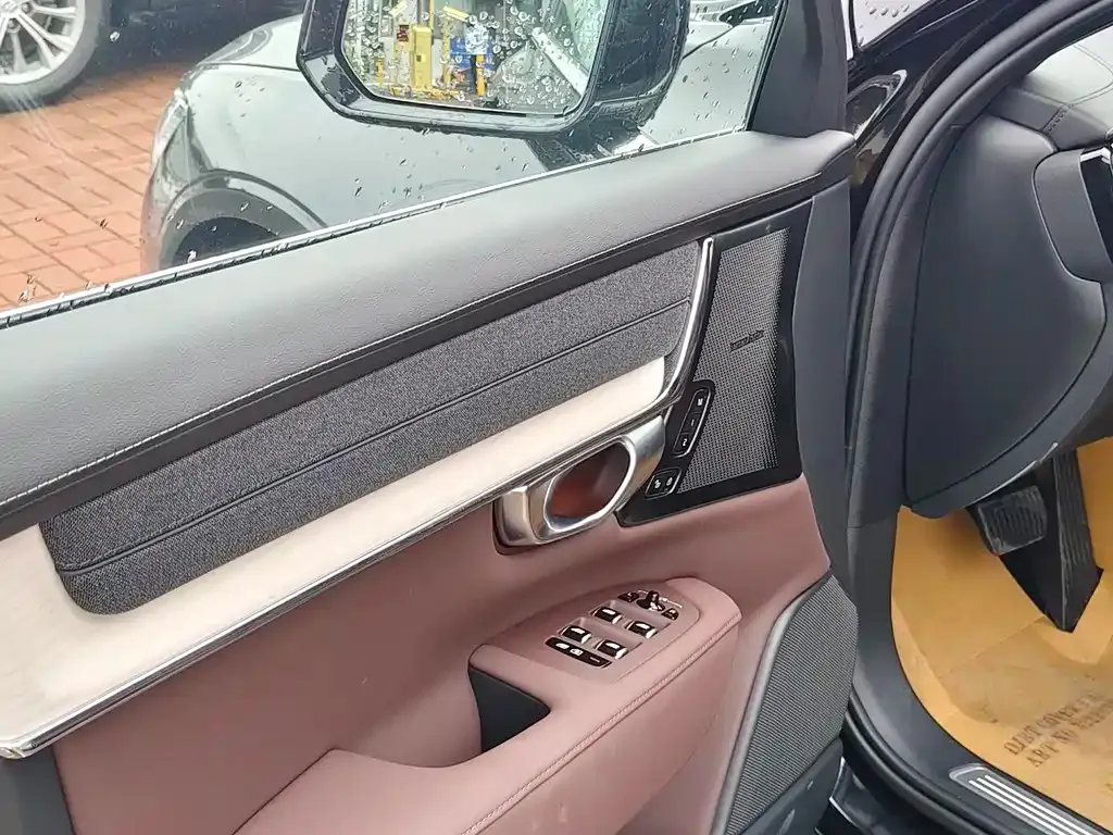 Volvo S90 2025 из CN, фото 9