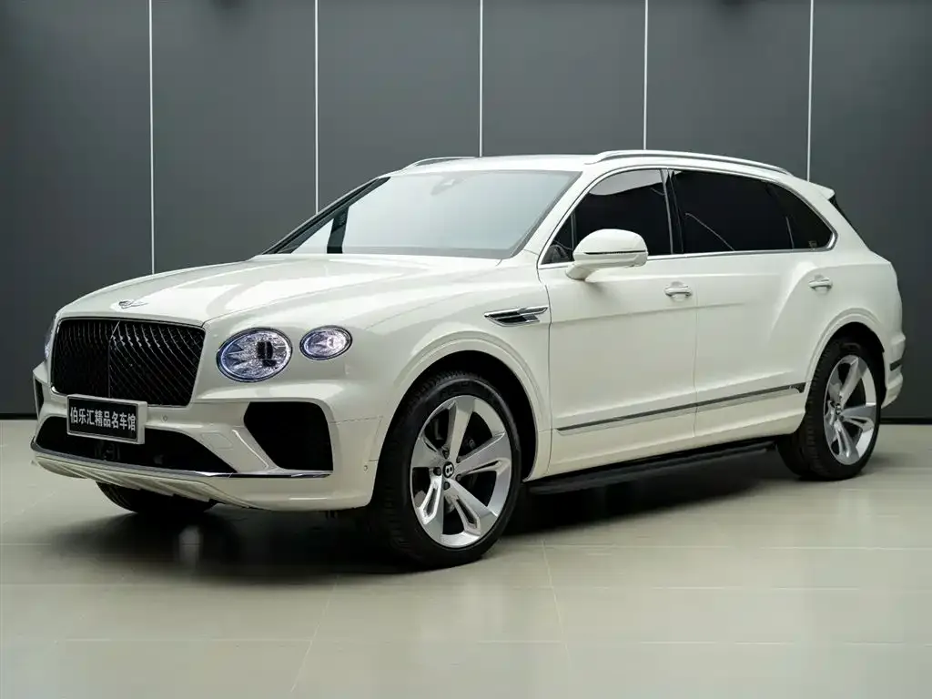 Bentley Bentayga 2024 из CN, фото 2