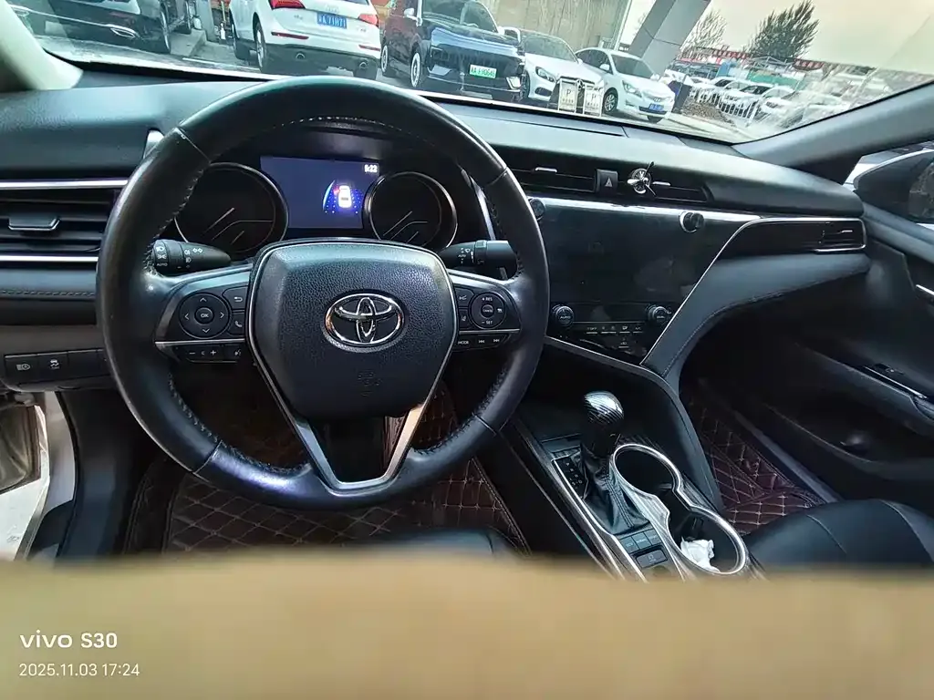 Toyota Camry 2022 из CN, фото 10