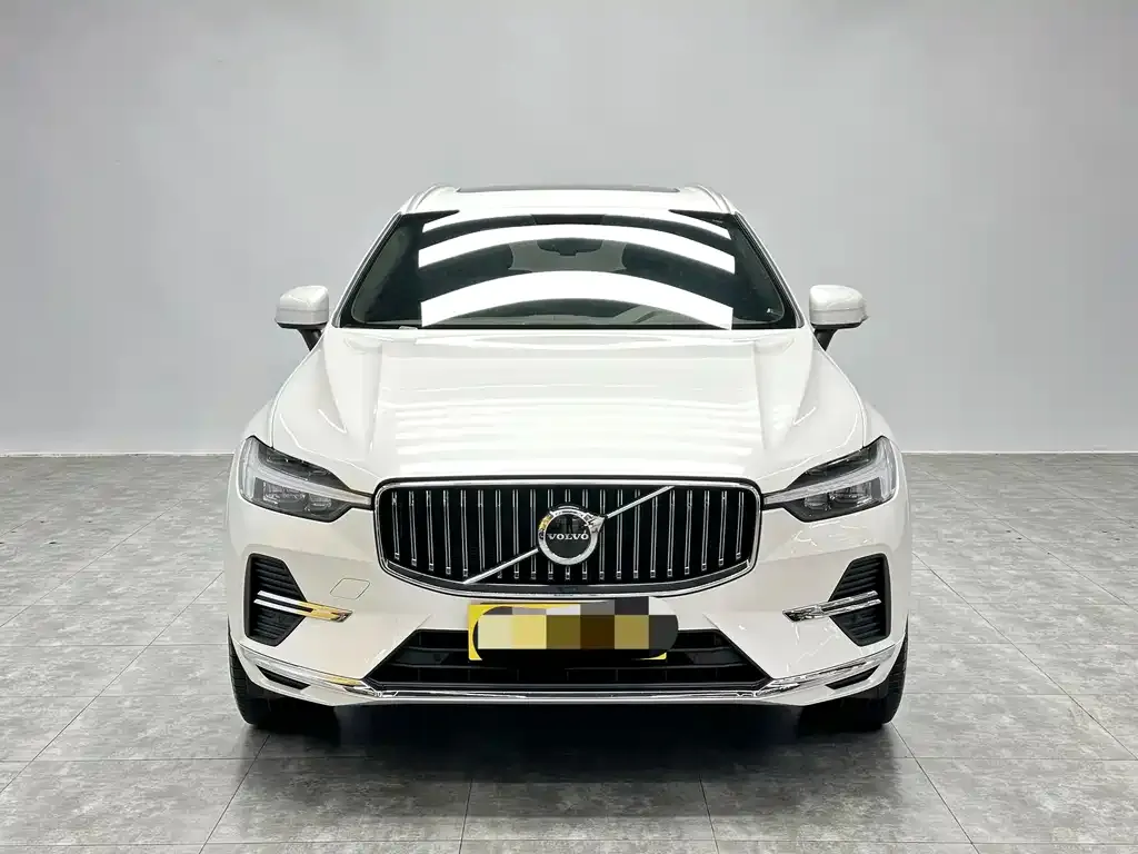 Volvo XC60 — фото 6