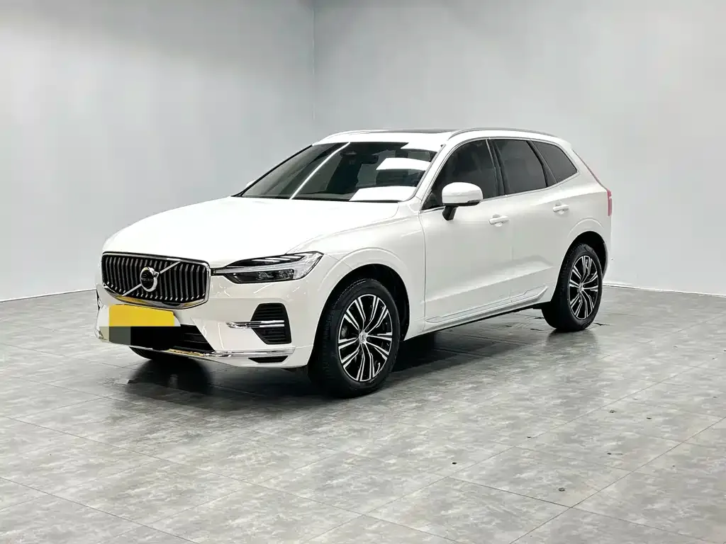 Volvo XC60 — фото 7