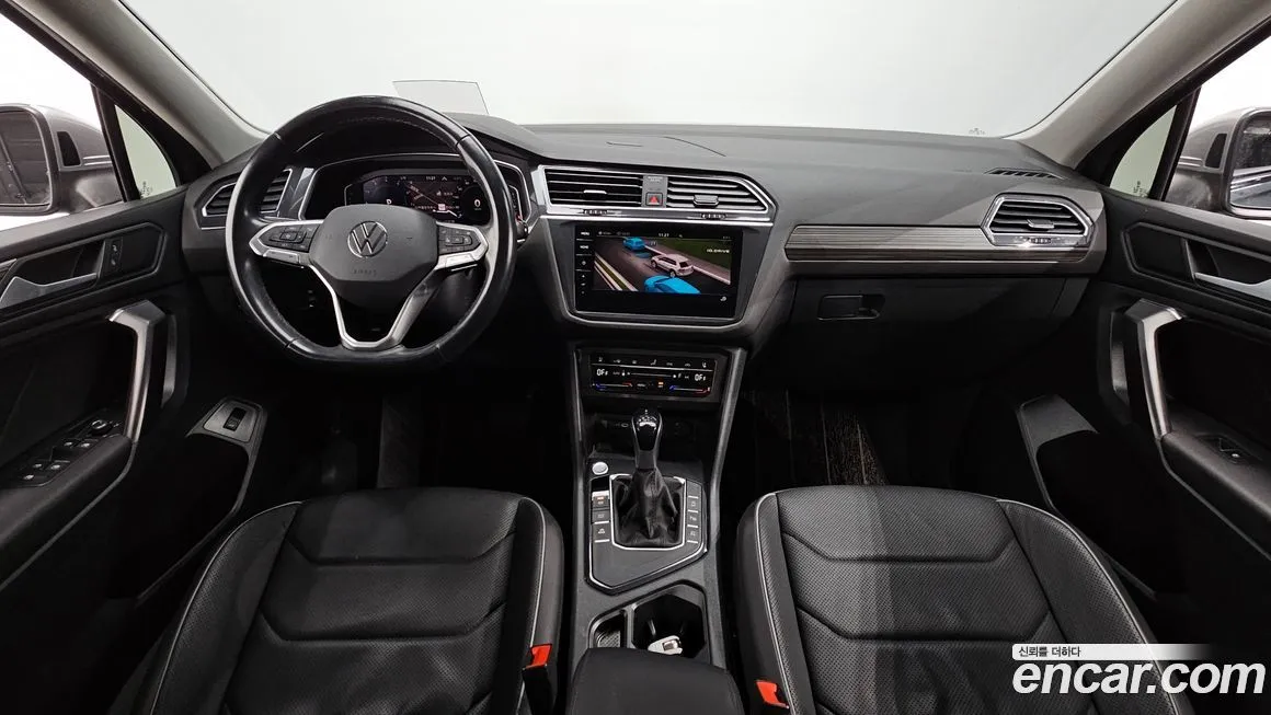 Volkswagen Tiguan — фото 7