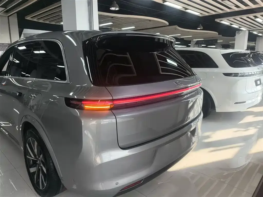 Li Auto L8 2023 из CN, фото 6
