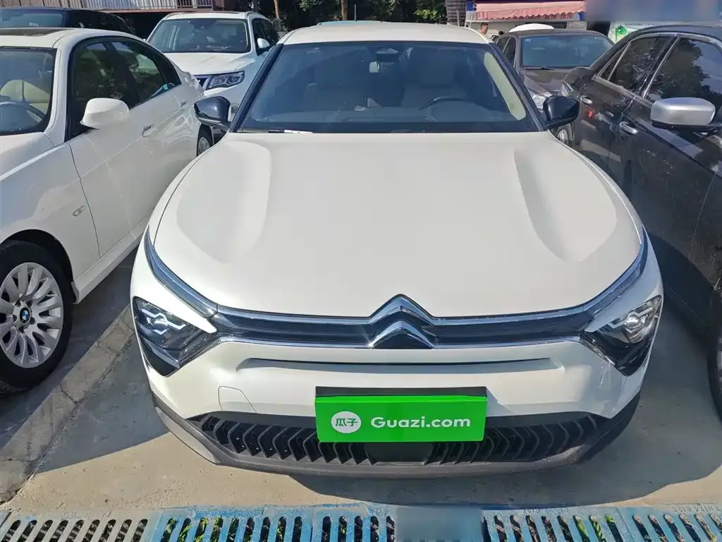 Citroen C5 X 2024 из CN, фото 3