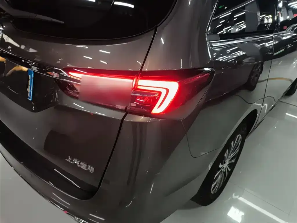 Buick GL8 2023 из CN, фото 8
