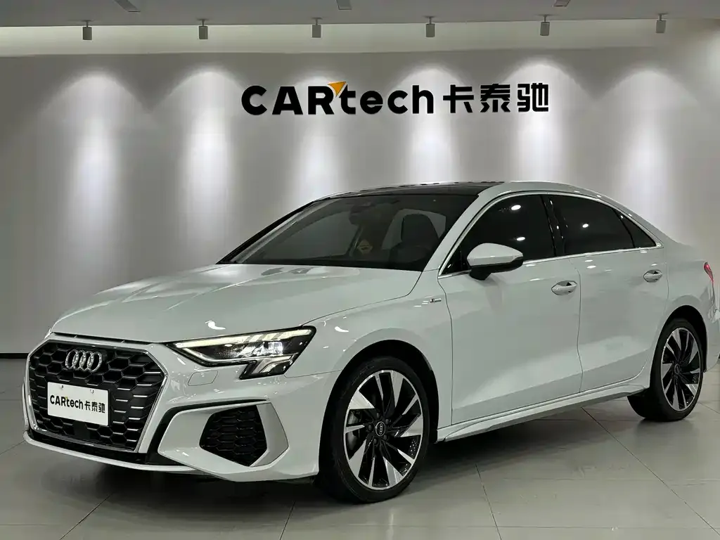 Audi A3 2023 из CN, фото 10
