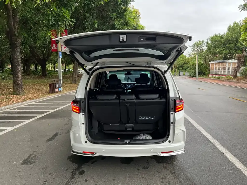 Honda Odyssey 2021 из CN, фото 9